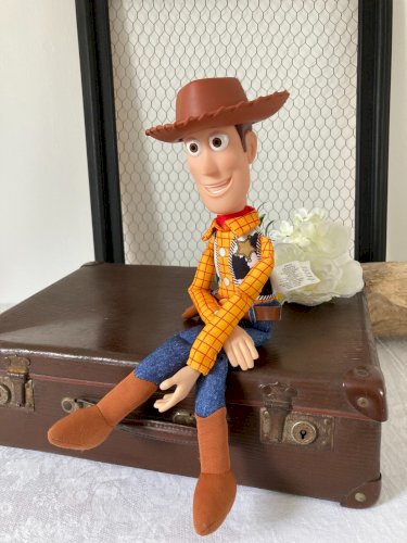 725⚜️ Peluche Doudou Toy Story Le Shérif Woody Disney Pixar Parlant