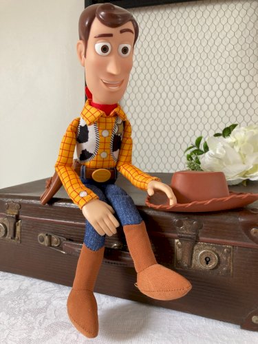 725⚜️ Peluche Doudou Toy Story Le Shérif Woody Disney Pixar Parlant