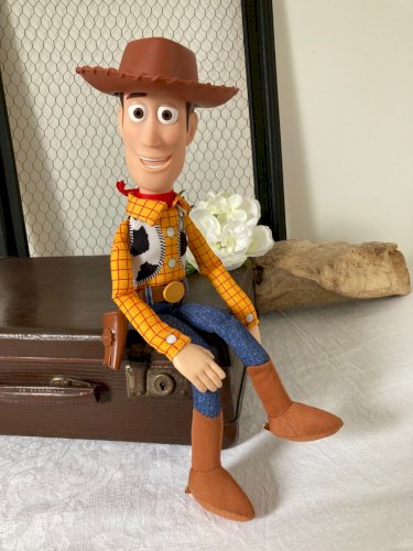 725⚜️ Peluche Doudou Toy Story Le Shérif Woody Disney Pixar Parlant