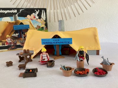 725⚜️ Playmobil Asterix Ordralfabetix's Hut The Fishmonger 71266 Complete