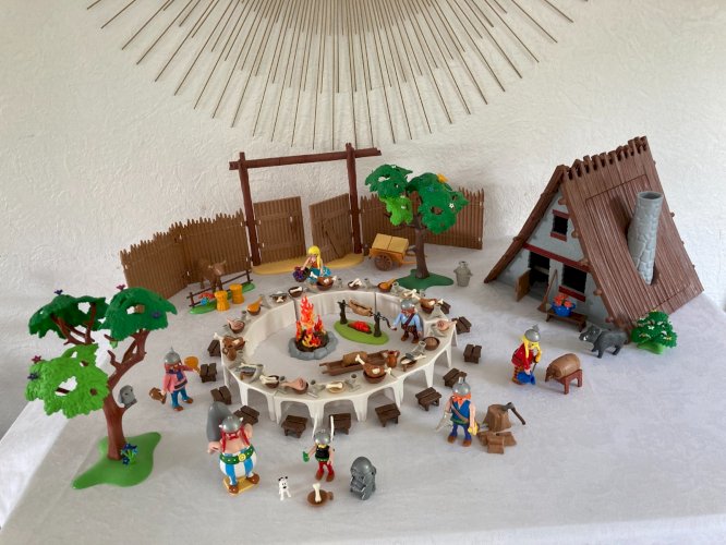 725⚜️Playmobil Astérix Le Banquet Du Village Astérix Réf 70931 + Boite D'origine