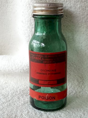 8 Ancien flacon Bouteille pharmacie  pharmacy apothecary Vert malachite Vesuvine