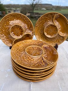 8 assiettes à artichaut en faïence de Gien 1960