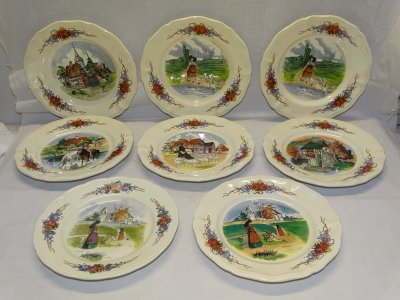 -8 DESSERT PLATES CERAMIC SARREGUEMINES signed H.LOUX OBERNAI D