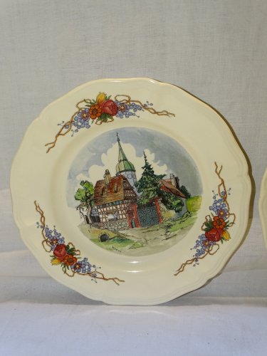 -8 ASSIETTES A DESSERT  CERAMIQUE SARREGUEMINES signées H.LOUX OBERNAI    D
