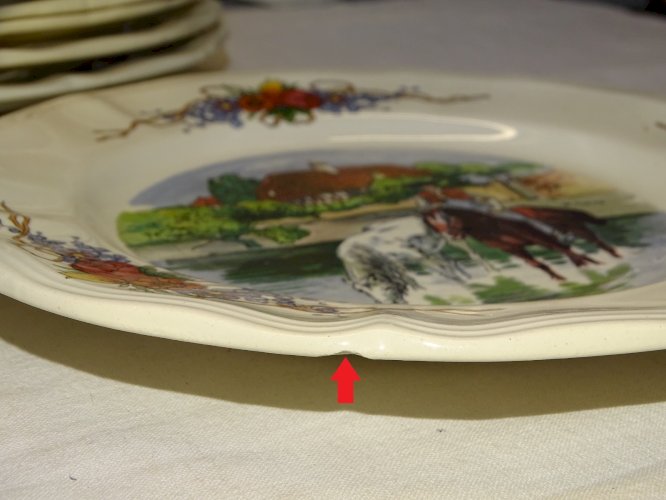 -8 ASSIETTES A DESSERT  CERAMIQUE SARREGUEMINES signées H.LOUX OBERNAI    D
