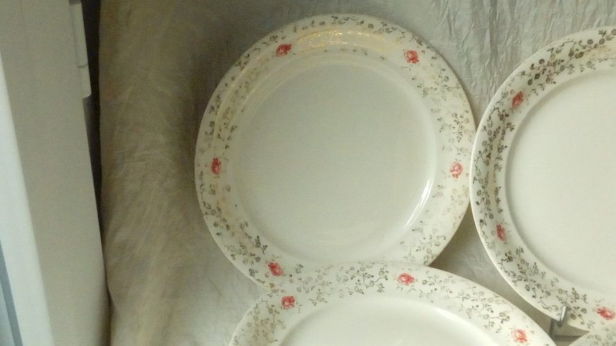 8 ASSIETTES PLATES EN FAIENCE VILLEROY BOCH METTLACH FRANCE-SAAR*