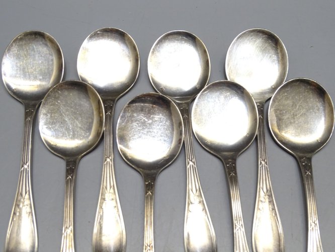 - 8 CUILLERES A GLACE METAL ARGENTE 2 Poinçons collection déco Table   D