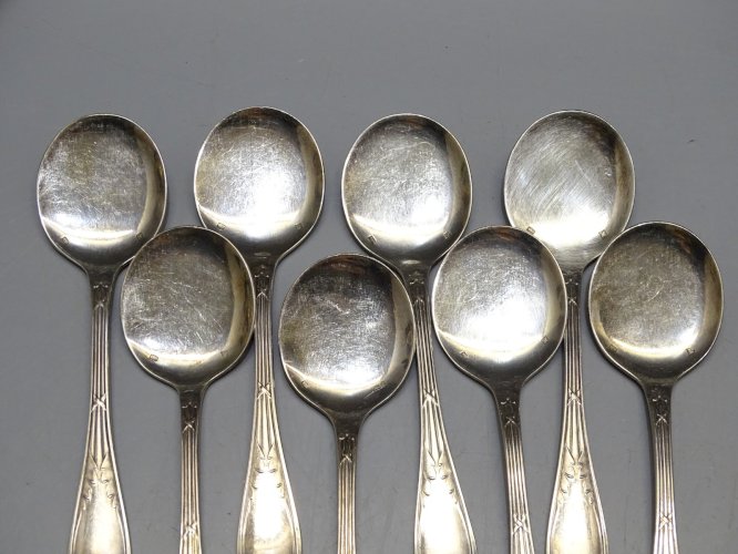 - 8 CUILLERES A GLACE METAL ARGENTE 2 Poinçons collection déco Table   D