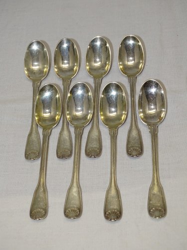 -8 PETITES CUILLERES A MOKA ou CAFE ARGENT COQUILLE Poinçon MINERVE 1 + ORFEVRE
