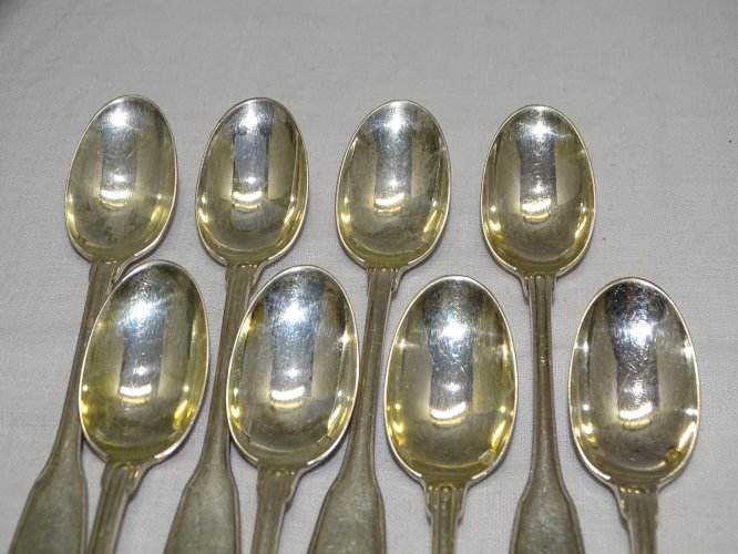 -8 PETITES CUILLERES A MOKA ou CAFE ARGENT COQUILLE Poinçon MINERVE 1 + ORFEVRE