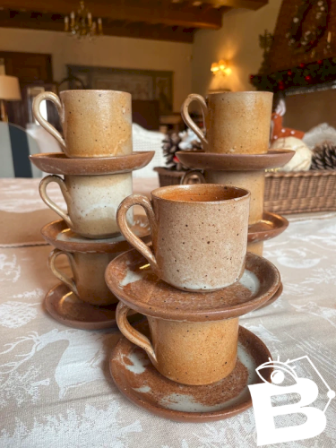 8 tasses en grès émaillé vintage 1970