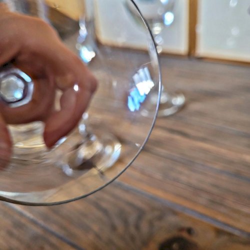 8 verres à vin ou eau vintage en cristal, jambe travaillée