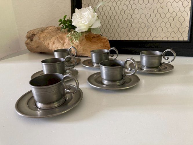 824⚜️ Ancien Service à Café 6 Tasses en Étain Vintage