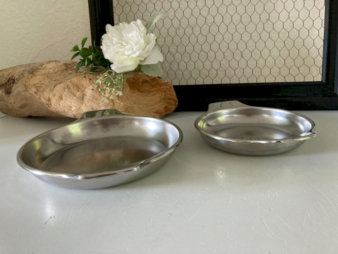 824⚜️ Deux Ancien Plats de Service en Inox Made In France Vintage Ø  18/14 Cm