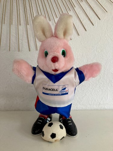 824⚜️ Peluche Publicitaire Le Lapin Rose Duracell Foot France 98 Hauteur 35 Cm