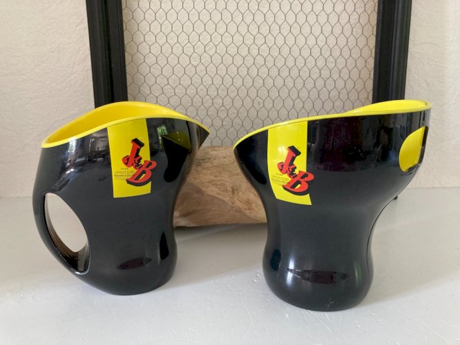 824⚜️ Pichet Carafe + Bac à Glaçon Whisky J&B en plastique Dur Noir et Jaune