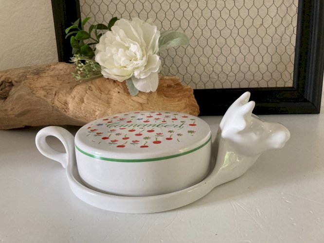 824⚜️ Plat Cloche à Fromage Camembert Kitchenette en Porcelaine Française