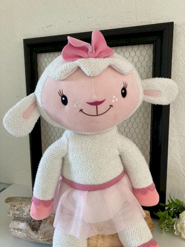 824⚜️Grande Peluche Doudou Le Mouton Câline Docteur Disney Nicotoy Hauteur 50 Cm