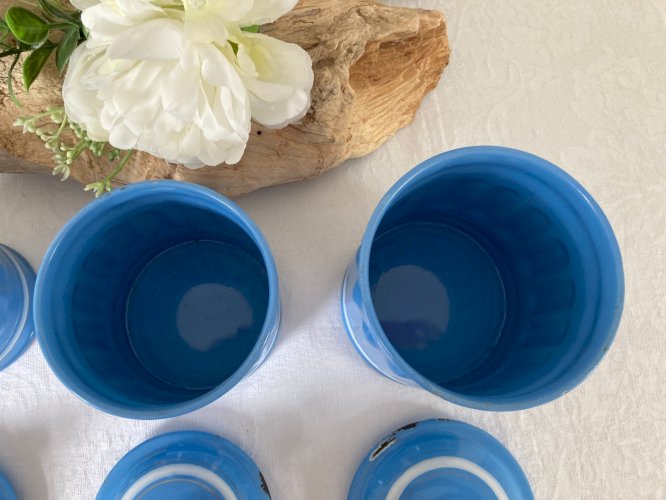 825⚜️ Ancienne Série de 4 Pots à Épices en Tôle Émaillée Couleur Bleu Vintage