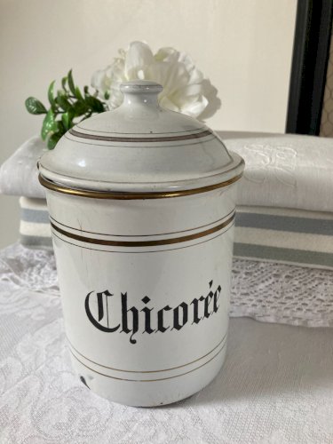 825⚜️ Ancienne Série de 6 Pots à Épices en Tôle Émaillée Couleur Blanc Vintage