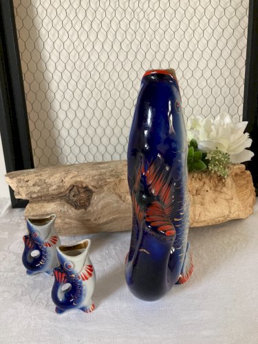 825⚜️ Carafe Service Saké Liqueur Japonais Décoré Forme de Poisson en Porcelaine