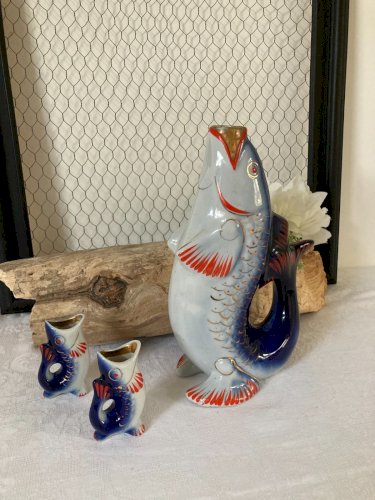 825⚜️ Carafe Service Saké Liqueur Japonais Décoré Forme de Poisson en Porcelaine