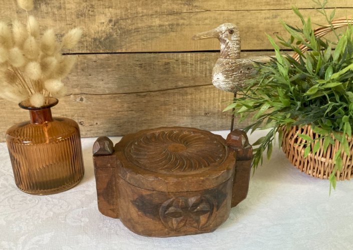 825⚜️ Décoration Ancienne Boite en Bois Sculptés Boite à Sel Vintage