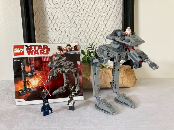 825 ⚜️ Lego Star Wars Vaisseau Réf 75201 AT-ST Du Premier Ordre Avec Notice