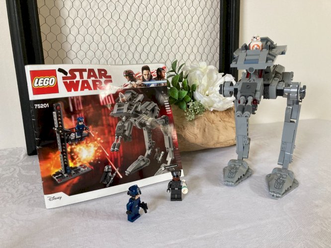 825 ⚜️ Lego Star Wars Vaisseau Réf 75201 AT-ST Du Premier Ordre Avec Notice