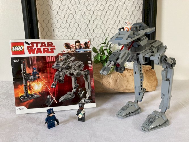 825 ⚜️ Lego Star Wars Vaisseau Réf 75201 AT-ST Du Premier Ordre Avec Notice
