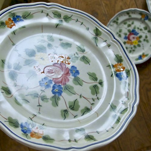 9 assiettes à dessert Longchamp collection Nemours peintes à la main