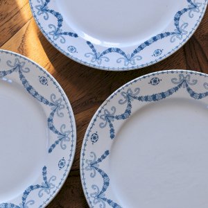 dot