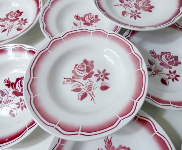 9 assiettes creuses FB Digoin rose