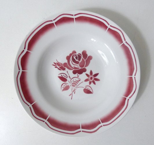 9 assiettes creuses FB Digoin rose