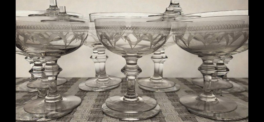 9 coupes à champagne cristal