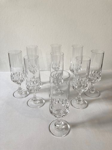 9 flûtes à champagne en cristal ciselé
