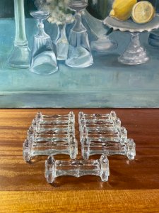 9 portes couteaux anciens en verre moulé Portieux