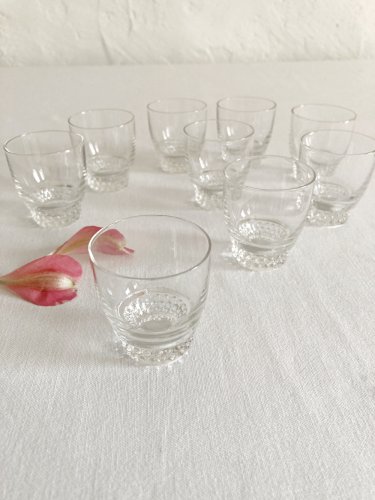 9 verres à liqueur en cristal, années 1950
