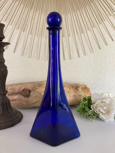 924⚜️ Ancienne Bouteille en Verre Bleu Vintage Hauteur 32 Cm