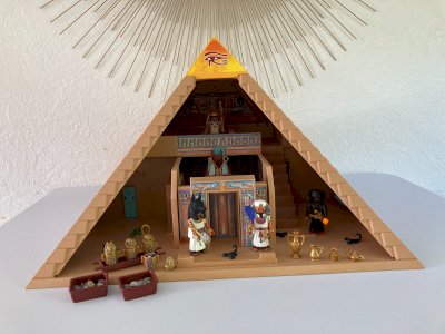 924⚜️ Playmobil - 4240 - Egyptian Pyramid with Characters + Complete Box