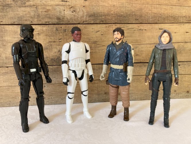 925⚜️ Lot de 4 Figurines Star Wars Hauteur 30 Cm Environ Hasbro