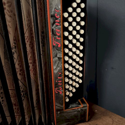 Accordéon F. Dedenis avec boite d'origine L9204