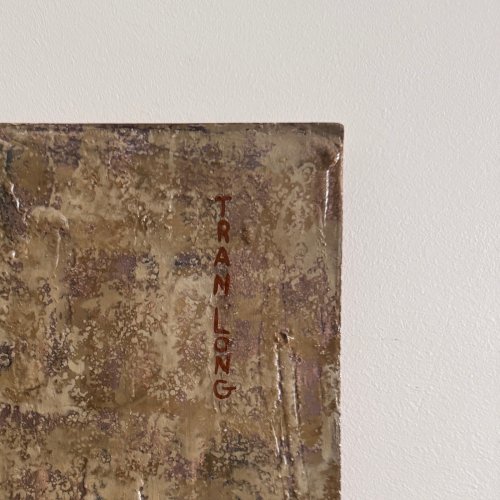 Acrylique sur carton par Tran Long une mère portant son enfant  A5759