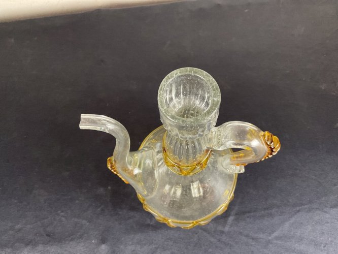 AIGUIERE EN VERRE SOUFLE VENITIEN XVII-XVIII EME SIECLE .