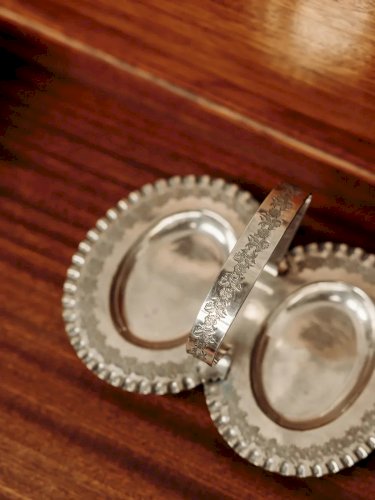 Alexis, le vide-poches en argent N°1