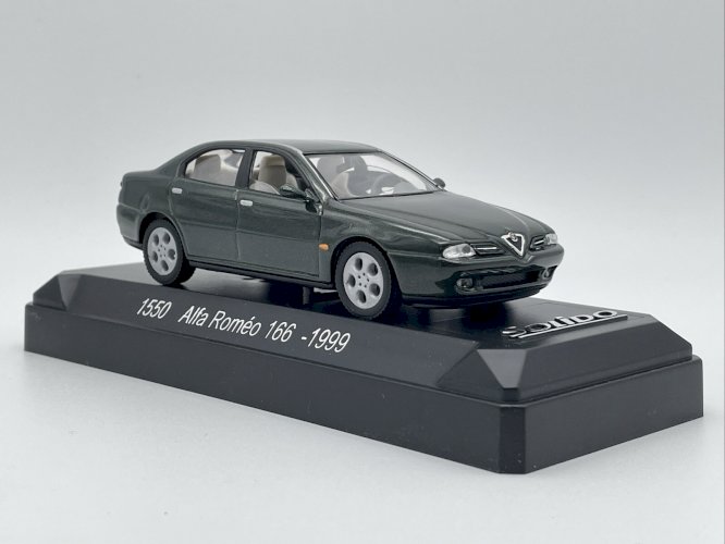 Alfa Roméo 166 (1999) 1/43 Solido