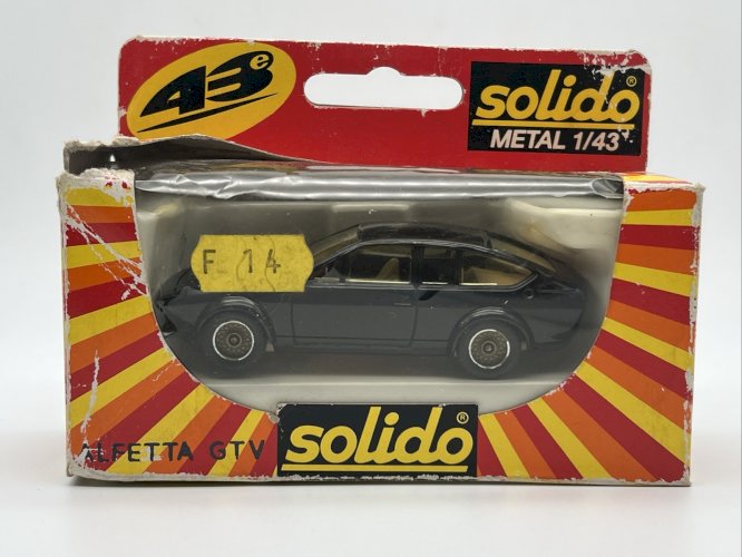 Alfa Roméo Alfetta GTV 1/43 Solido