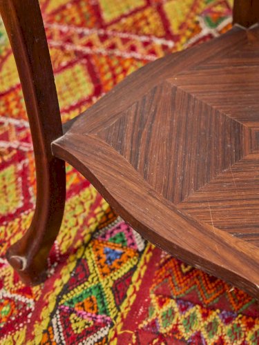 Alfred, le guéridon en bois et marbre N°146