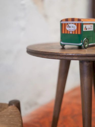 Alfred, le guéridon en bois N°120